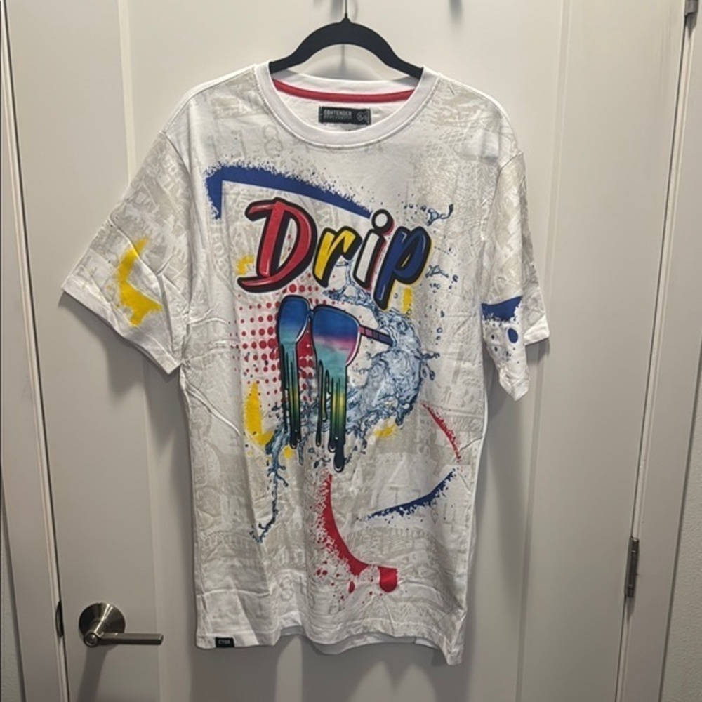 🆕 Contender Graphic White Tee with Multicolor “Drip” Design. XL. NWT!!💥💥